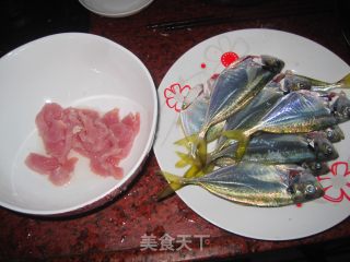 【粤菜】青鲳仔煲冬瓜汤的做法步骤：1