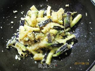 避风塘茄子的做法步骤：7