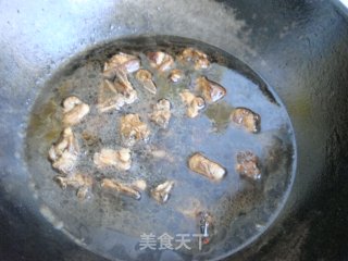 土豆烧排骨的做法步骤：6