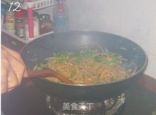 尖椒炒豆皮丝的做法步骤：12