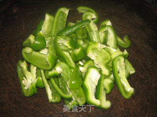 【粤菜】青椒鱼饼的做法步骤：3