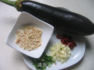 【粤菜】香煎茄子的做法步骤：1