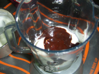 巧克力奶酪冰淇淋的做法步骤：2