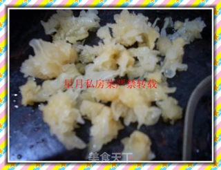 【星月厨房】炎炎夏日自制银耳汤的做法步骤：2