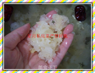 【星月厨房】炎炎夏日自制银耳汤的做法步骤：3