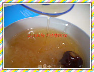 【星月厨房】炎炎夏日自制银耳汤的做法步骤：8