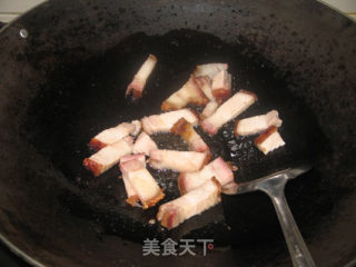 【粤菜】火腩焖莲藕的做法步骤：4