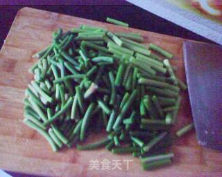 蒜苔炒猪柳的做法步骤：3