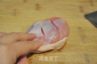 咔嚓脆烤鸡腿的做法步骤：1