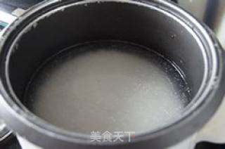 皮蛋海鲜粥的做法步骤：3