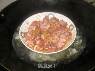 【粤菜】瓜脯蒸排骨的做法步骤：5