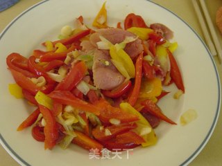 彩椒炒鲜菇的做法步骤：11