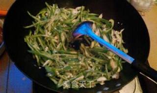 青椒肉丝的做法步骤：8