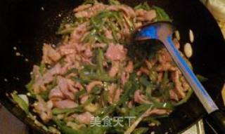 青椒肉丝的做法步骤：12