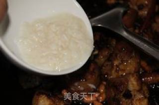 【闽菜】养颜美容--花生焖猪尾的做法步骤：8