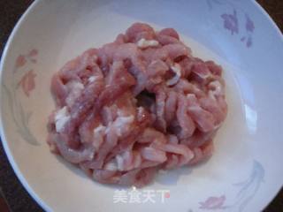 尖椒肉丝的做法步骤：1