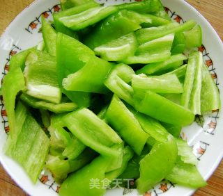 番茄尖椒土豆片的做法步骤：3