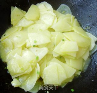 番茄尖椒土豆片的做法步骤：5