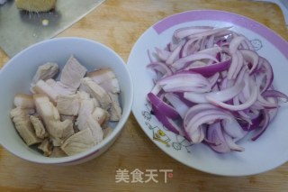 洋葱炒肉片的做法步骤：1