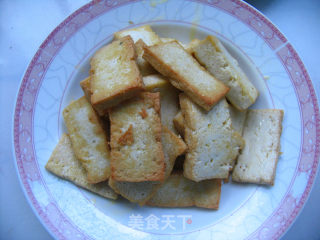 油豆腐炒青菜的做法步骤：3