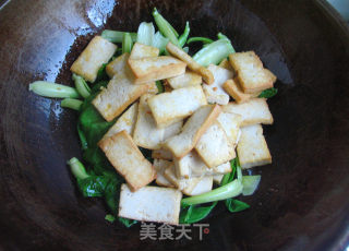 油豆腐炒青菜的做法步骤：6