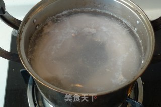 土豆香菇红烧肉的做法步骤：1