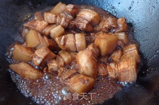 土豆香菇红烧肉的做法步骤：3