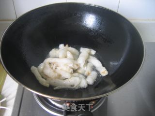 【闽菜】葱爆蹄筋的做法步骤：2