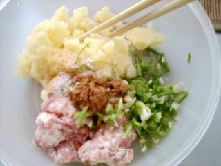 【闽菜】－－阿嬷洋芋餅的做法步骤：4