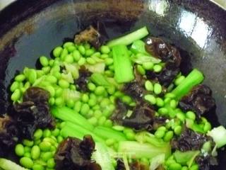 【闽菜】丝瓜毛豆炒木耳的做法步骤：7