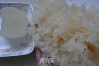 【闽菜】冰糖银耳的做法步骤：1