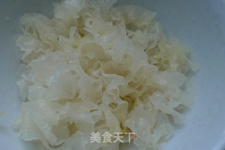 【闽菜】冰糖银耳的做法步骤：2