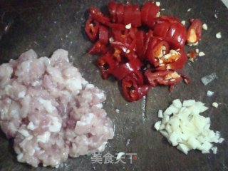 毛豆炒肉末的做法步骤：4