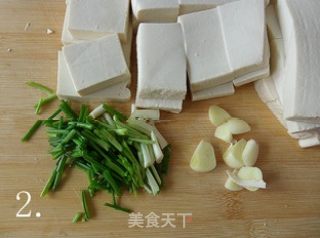 【闽菜】豆腐炒豆芽 （减肥菜谱）的做法步骤：2