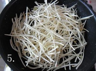 【闽菜】豆腐炒豆芽 （减肥菜谱）的做法步骤：5