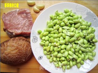 花菇青豆滑肉丝的做法步骤：1