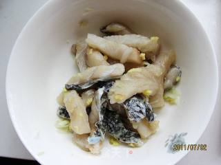 椒盐鱼条的做法步骤：3