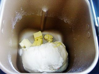 肉松面包的做法步骤：2