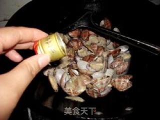 【闽菜】清炒花蛤的做法步骤：4
