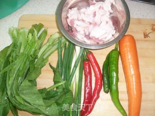 【闽菜】：炒湖头米粉（泉州地方特色菜）的做法步骤：4