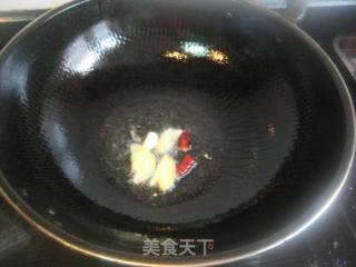 黄瓜炒猪肝的做法步骤：2