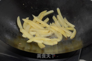 香辣土豆条的做法步骤：3