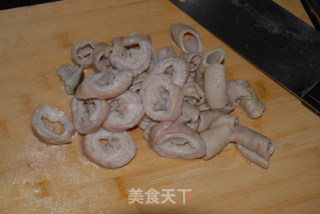 酸辣大肠头的做法步骤：2