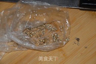 酸辣大肠头的做法步骤：3