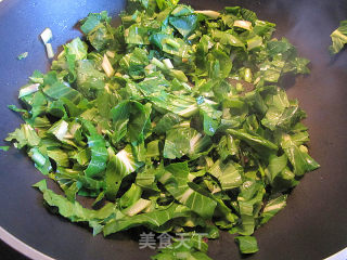 小白菜炒饭的做法步骤：3