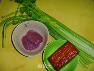 【闽菜】闽南客家小炒的做法步骤：1