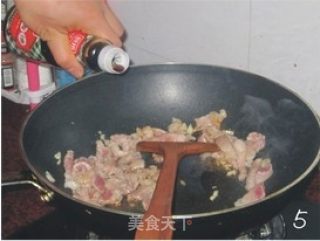 尖椒炒瘦肉的做法步骤：5