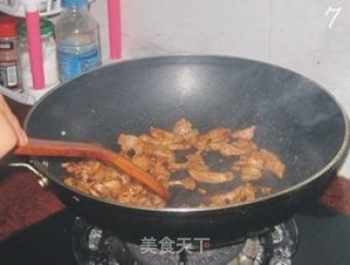 尖椒炒瘦肉的做法步骤：7