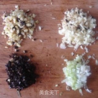 鱼香味超浓的茄子的做法步骤：2