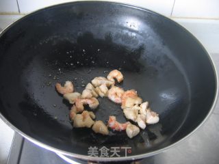 【闽菜】虾球鸡粒炒饭的做法步骤：4
